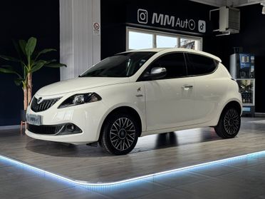 Lancia Ypsilon 1.2 69 CV 5 porte GPL Alberta Ferretti