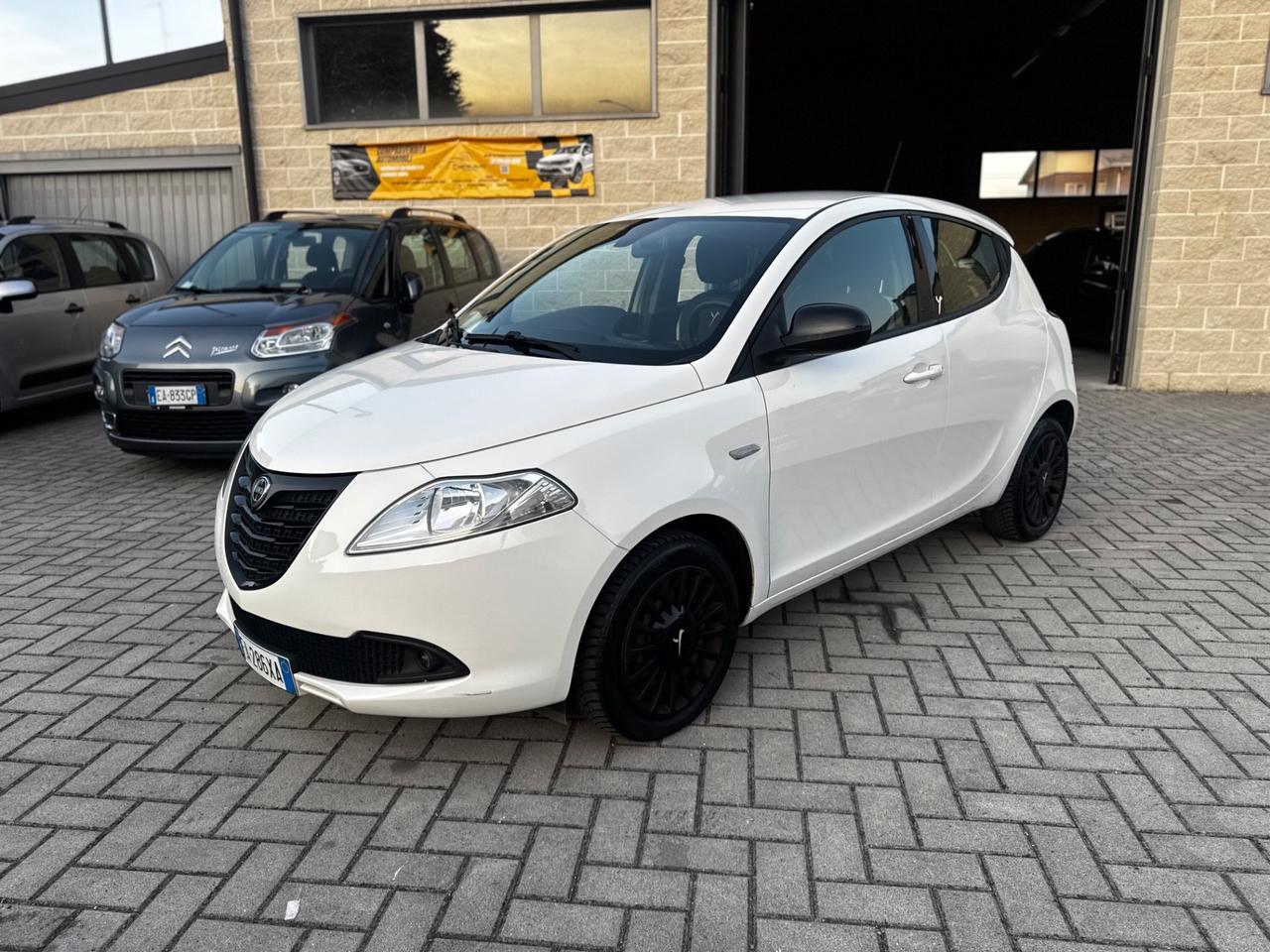 Lancia Ypsilon 1.2 69 CV 5 porte GPL Ecochic Gold