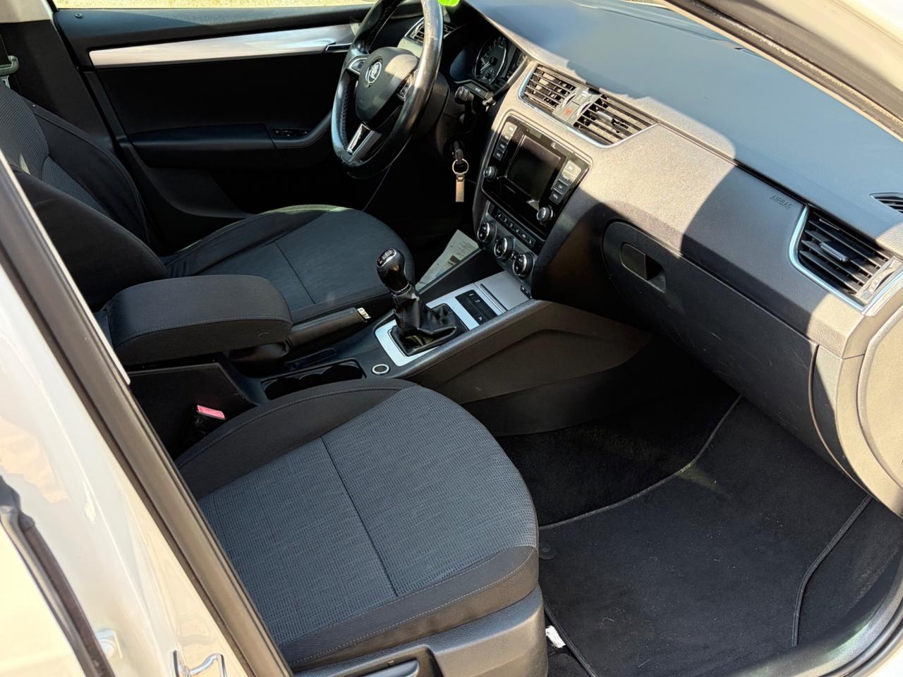 Skoda Octavia 2.0 TDI CR 4x4 Wagon Executive