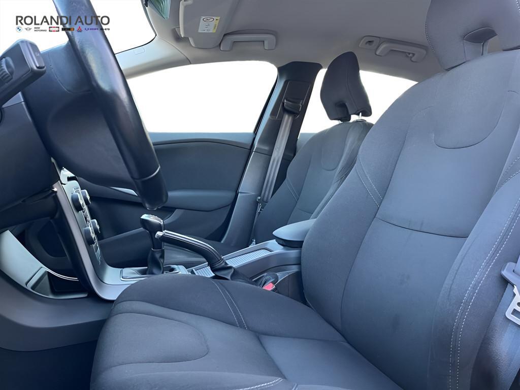 Volvo V40 2.0 D2 R-Design