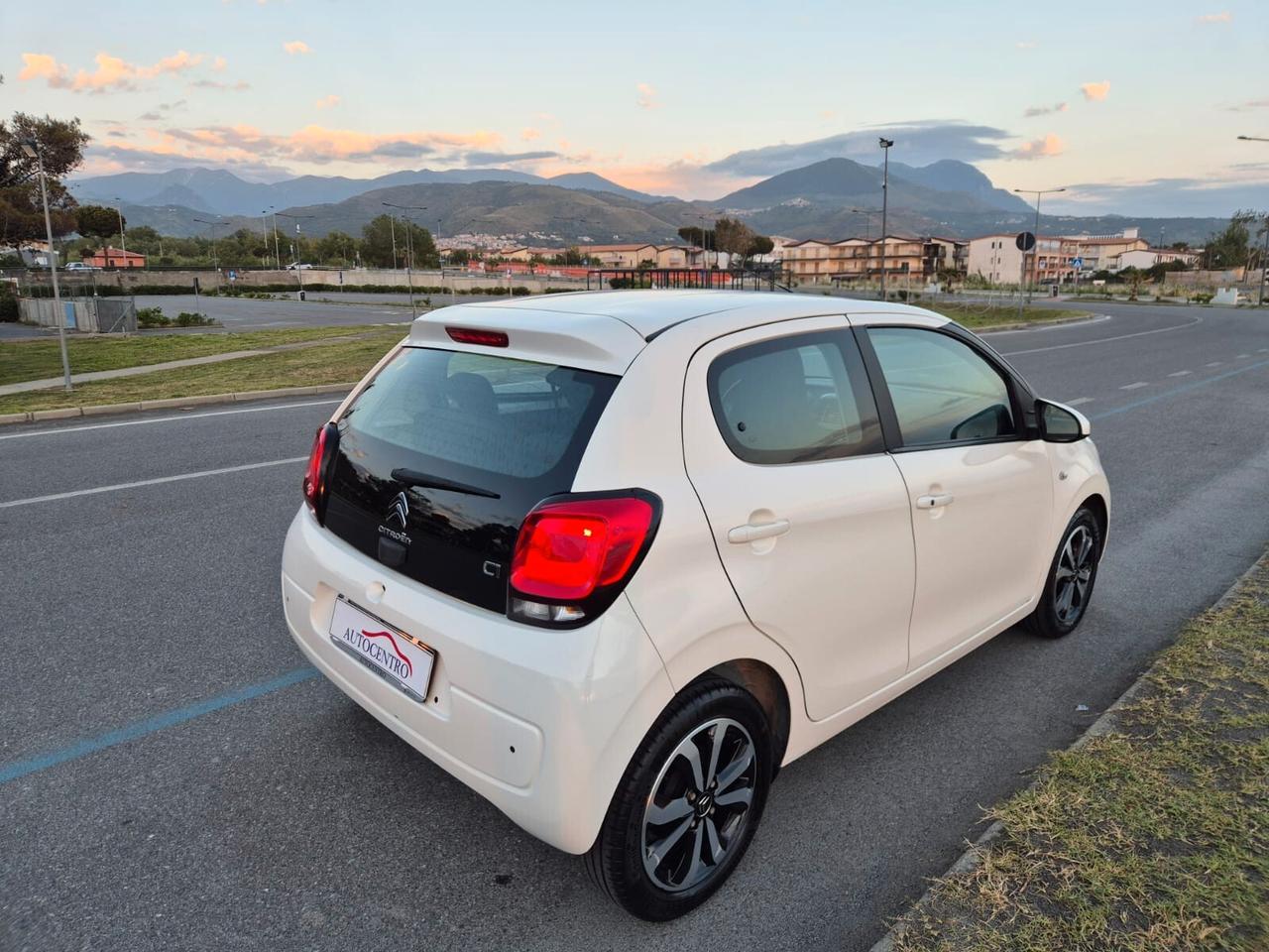 Citroen C1 VTi 72 S&S 5 porte Shine