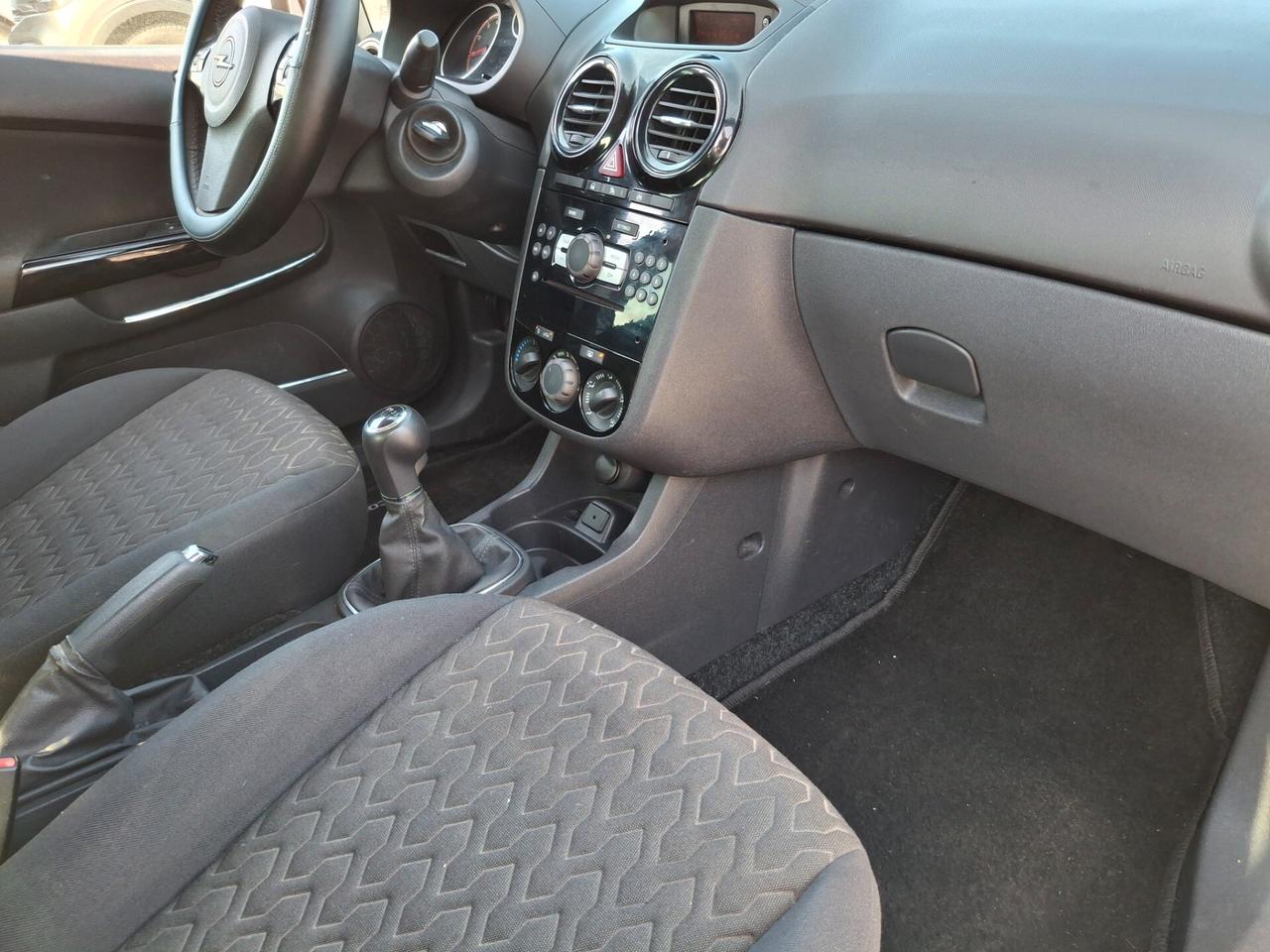 Opel Corsa 1.2-85CV. 5 Porte Benzina/GPL-TECH Edition