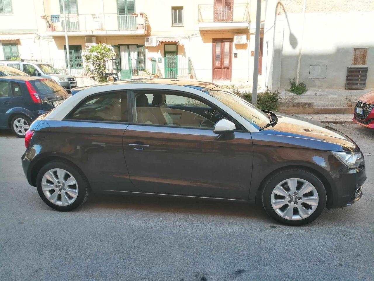 AUDI A1 Ambition 1.6 Tdi DIESEL 105 cv 2012 FULL Eu