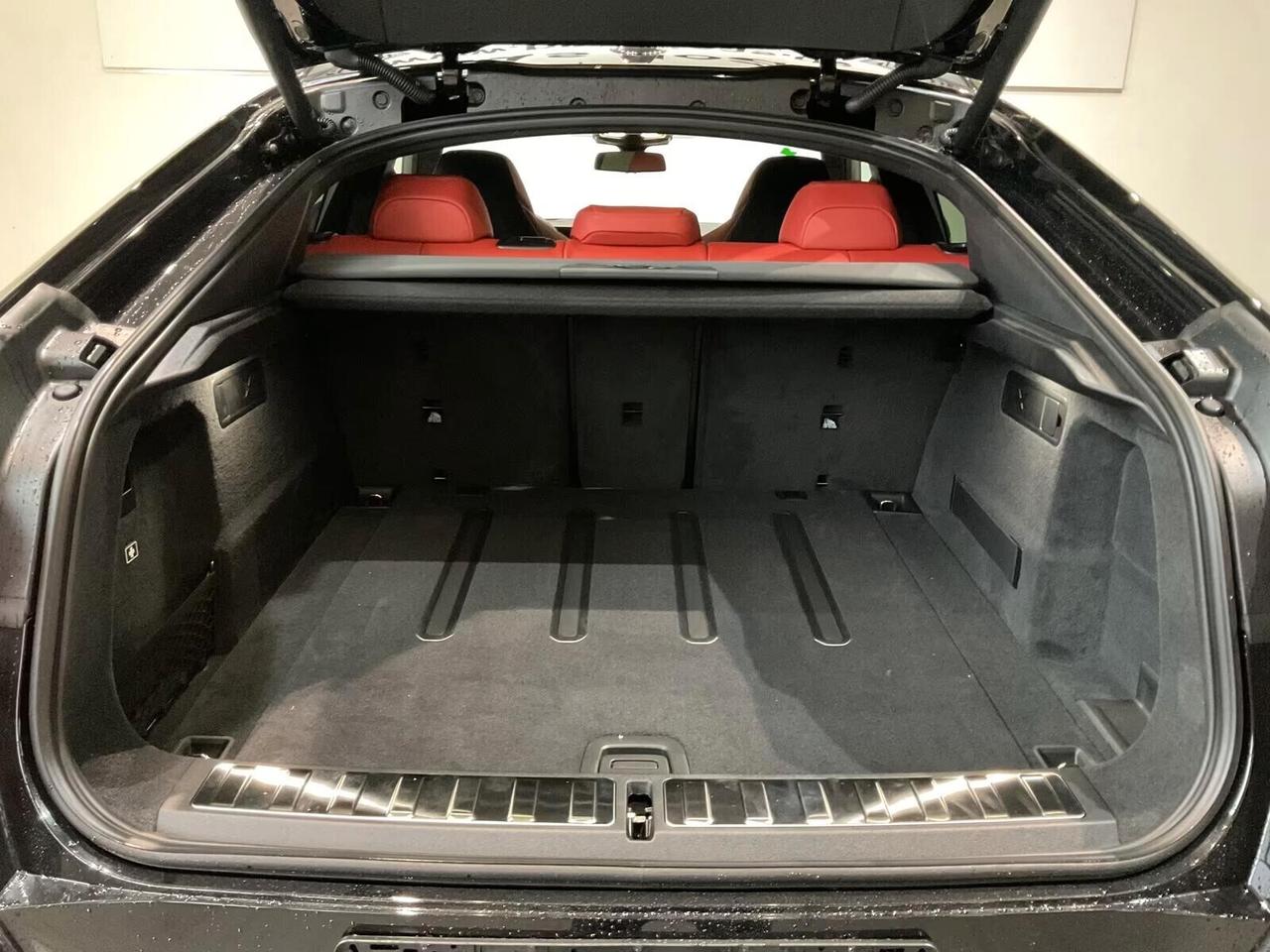 Bmw X6 M Competition 48V