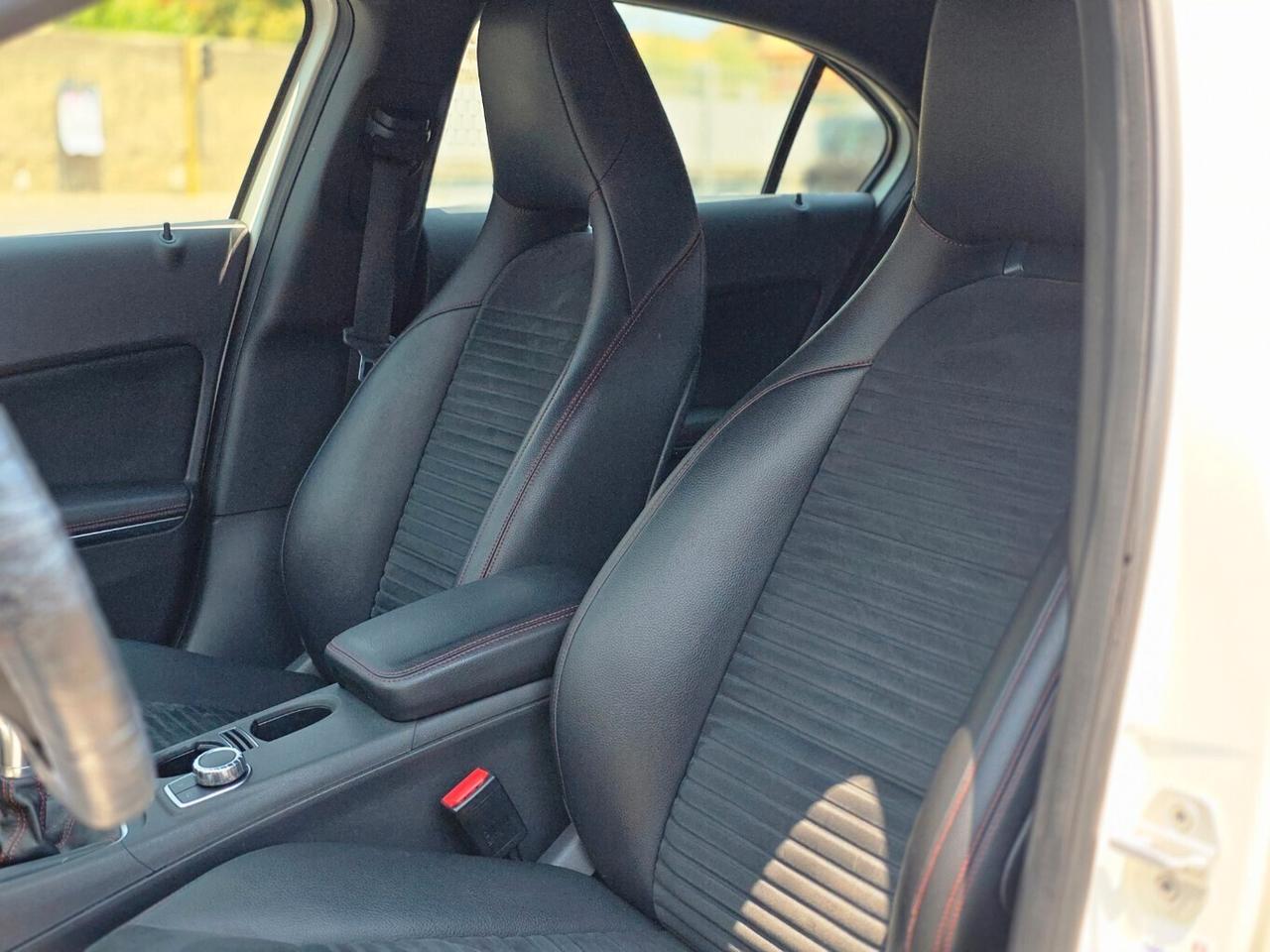 MERCEDES CLASSE A180 PREMIUM AMG 130MILA KM - 2014