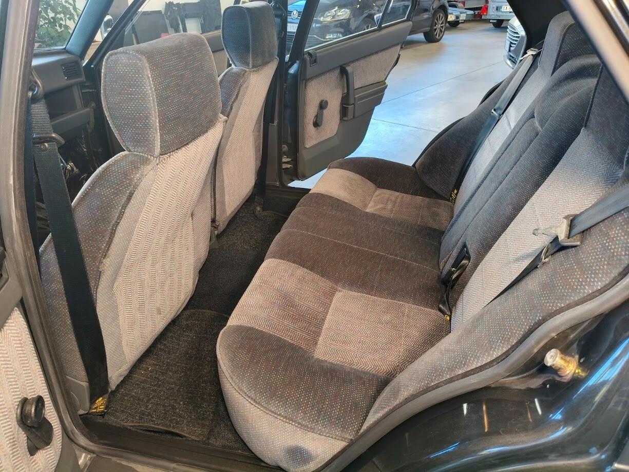 Alfa Romeo 75 1.6 IE