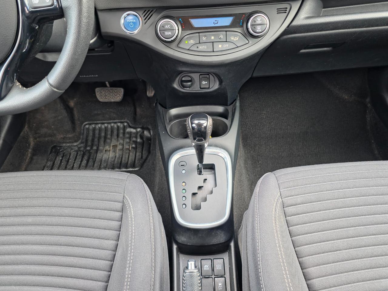 Toyota Yaris 1.5 Hybrid 5 porte Business E6 Automatico NEO 2018