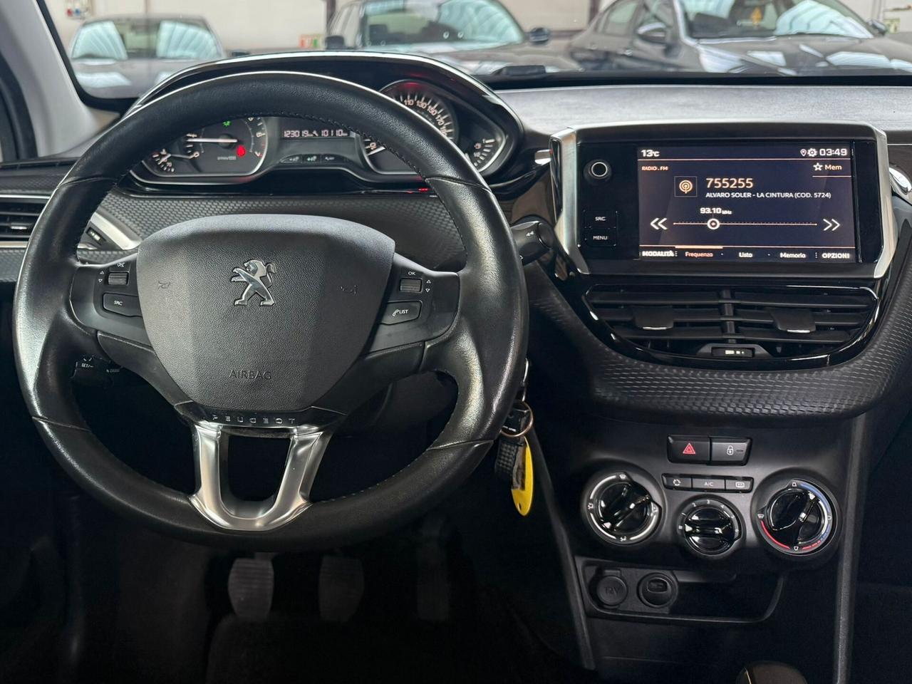 Peugeot 2008 PureTech 82 S&S Allure