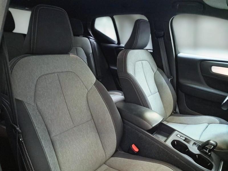 VOLVO XC40 T4 RECHARGE PLUG-IN AUTO CORE SUV