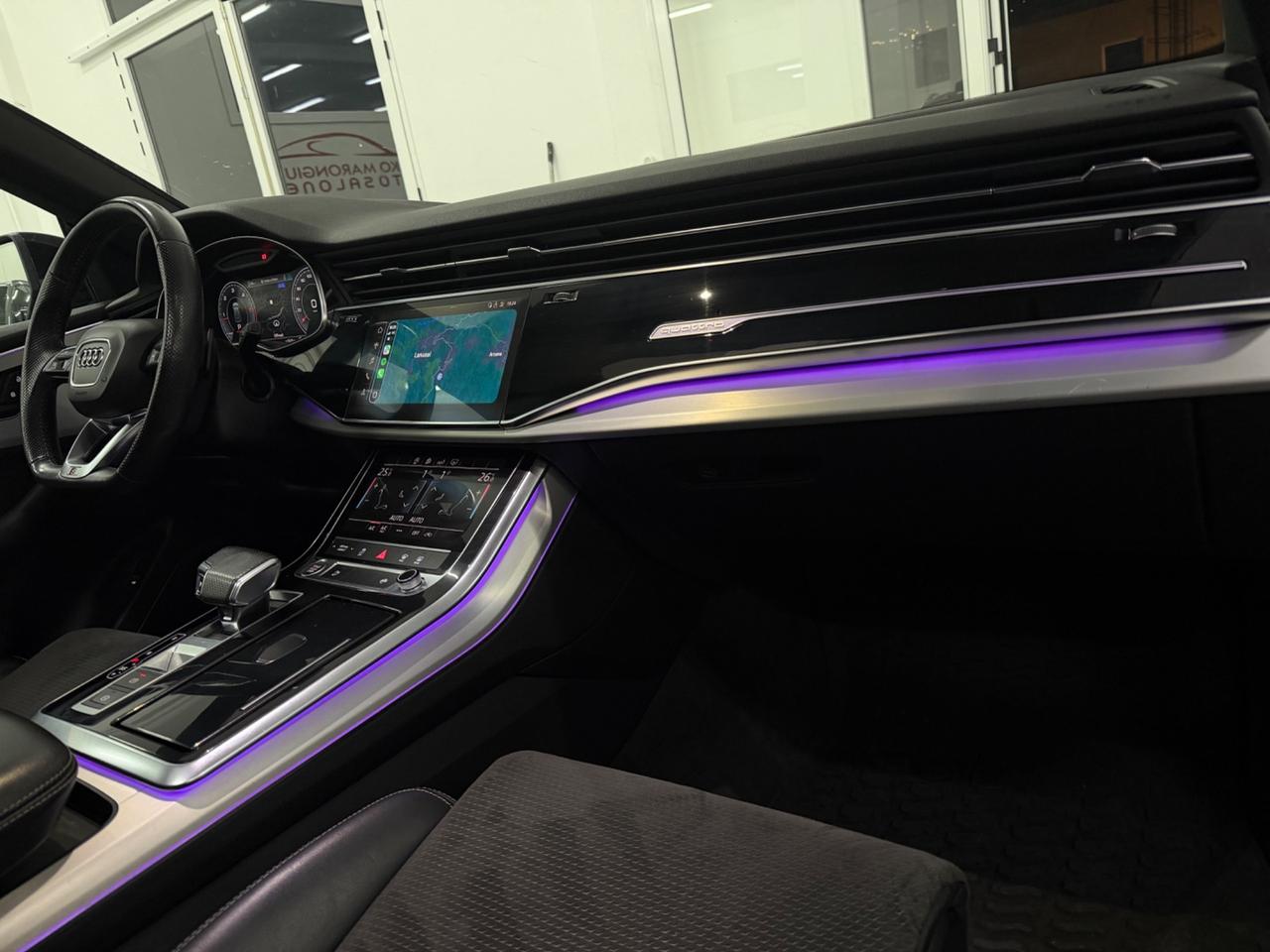 Audi Q8 50 TDI 286 CV quattro S-line FINANZIABILE