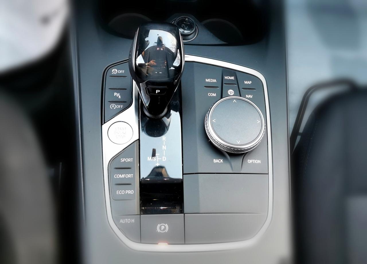 Bmw 118 118i 5p. Luxury