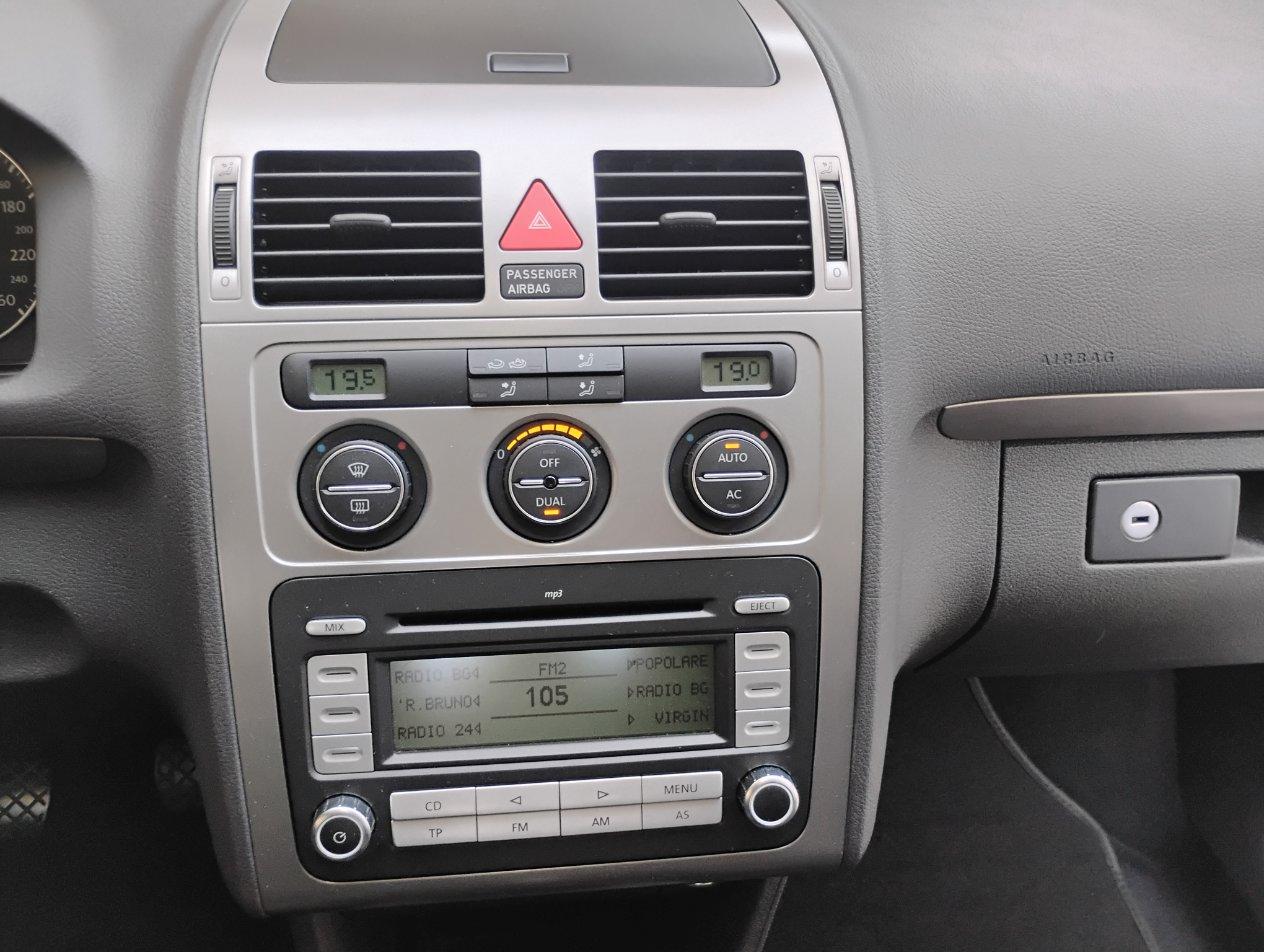 Volkswagen Touran 2.0 tdi Highline
