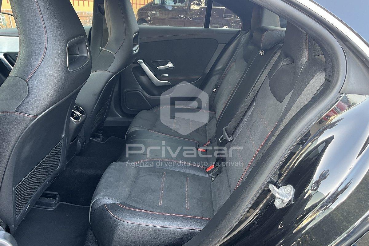 MERCEDES CLA 200 d Automatic Premium
