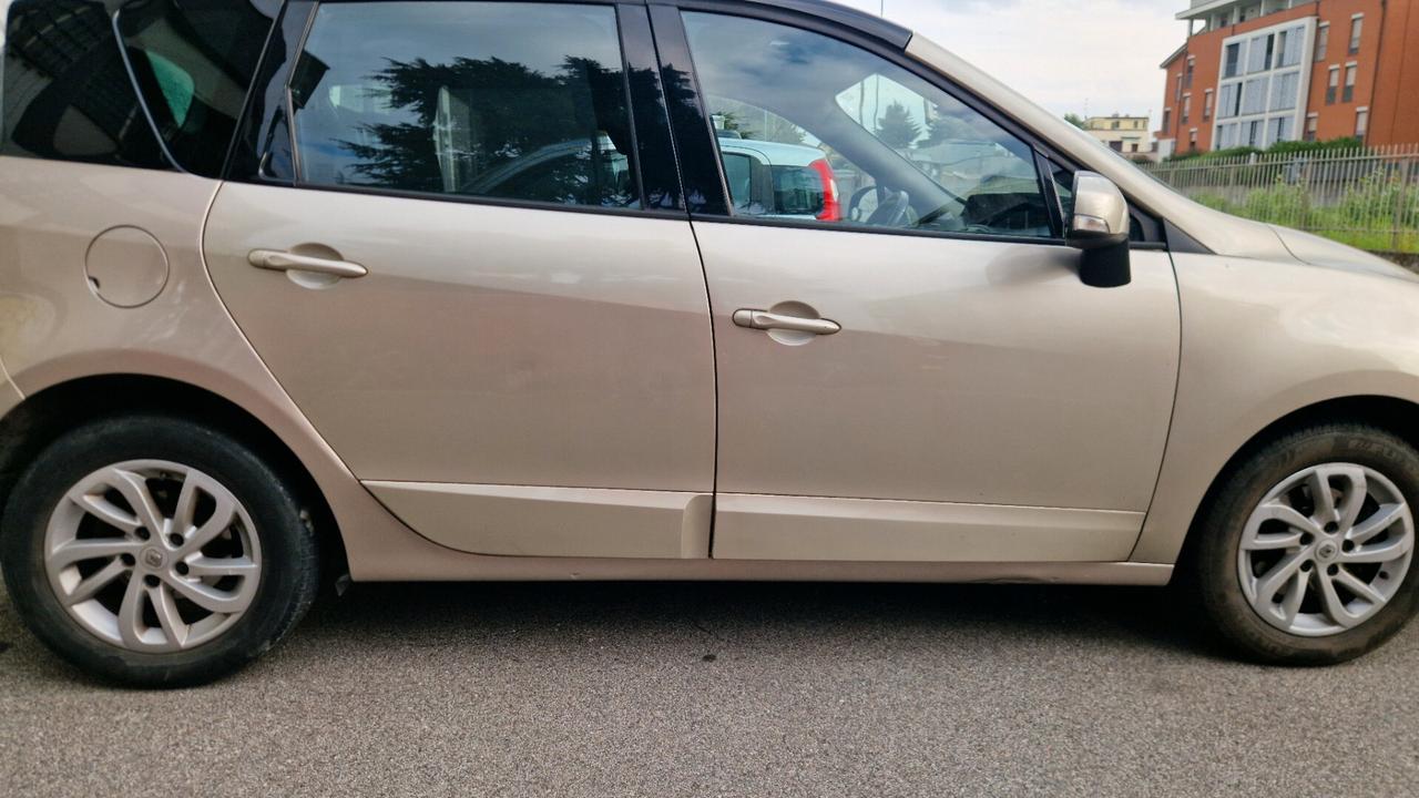 Renault Scénic XMod dCi 110 CV Limited
