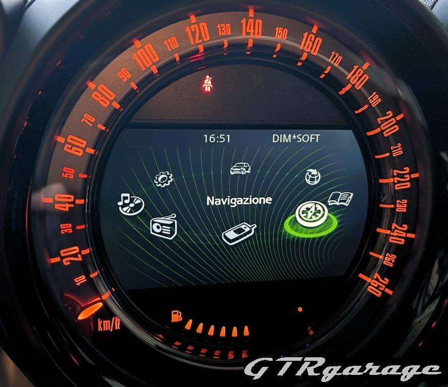 MINI - Countryman - Cooper D Business