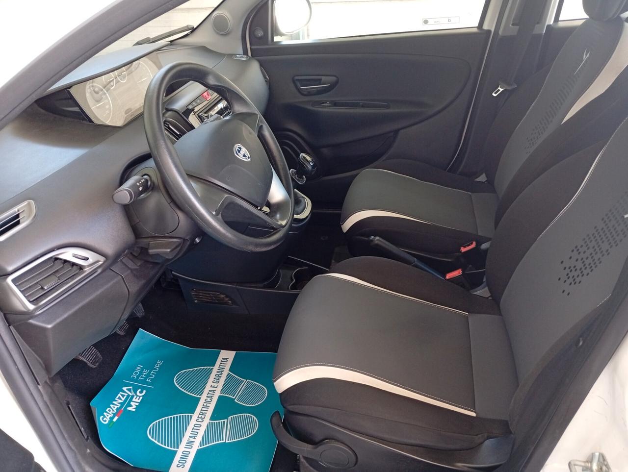 Lancia Ypsilon 1.2 69 CV 5 porte Elefantino