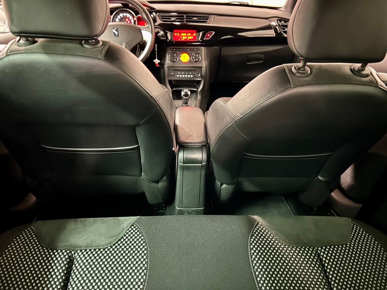 Ds DS3 3 1.4 VTi 95 Just Black