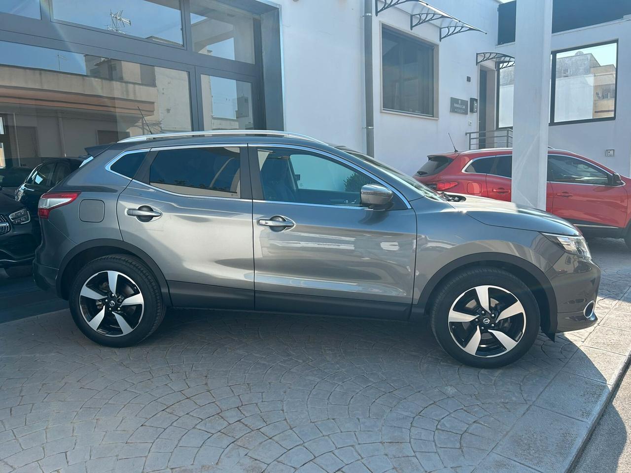 Nissan Qashqai 1.5 DCI TEKNA TETTO/360°-2015