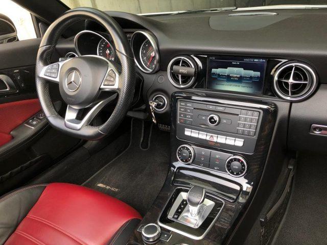 MERCEDES-BENZ SLC 200 AMG LINE