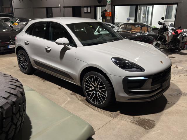 PORSCHE Macan 2.0