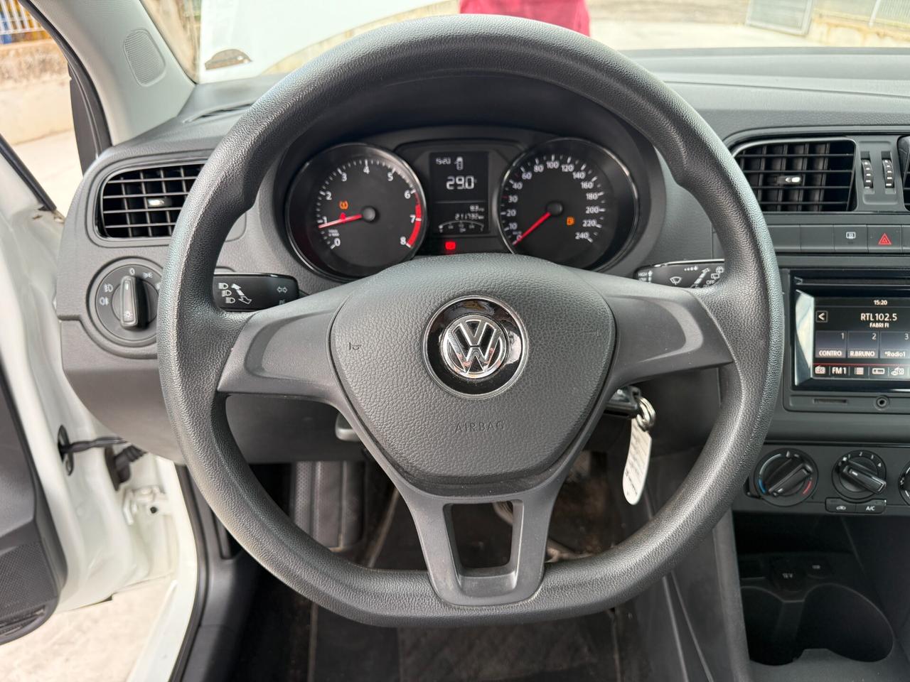 VOLKSWAGEN POLO ANNO 2015 1.0 BENZINA 60 CV
