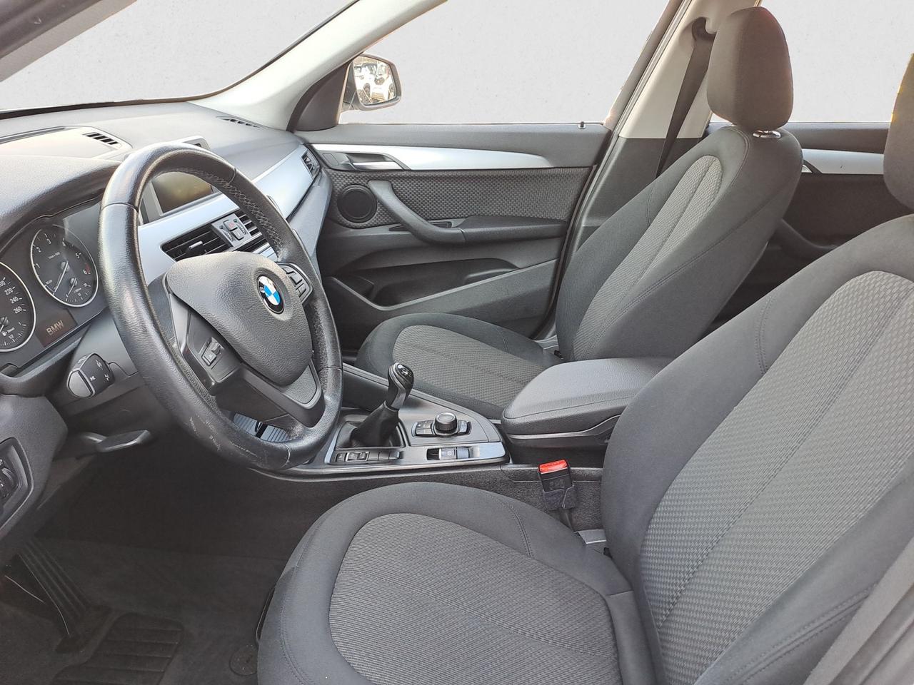 BMW X1 (F48) - X1 sDrive16d
