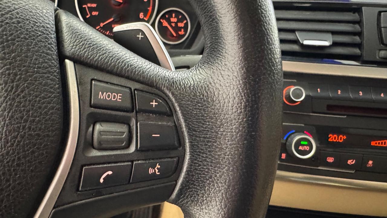 Bmw 320d Touring Luxury aut.