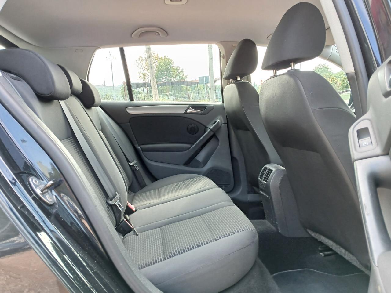 Volkswagen Golf 1.6 5p. Trendline BiFuel