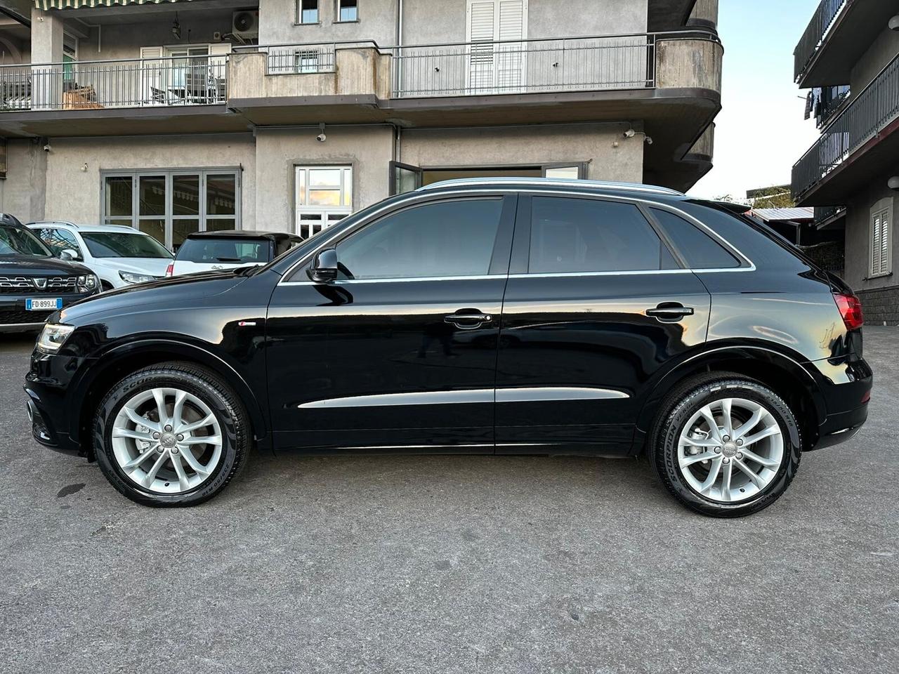 Audi Q3 2.0 TDI S-LINE 140 CV