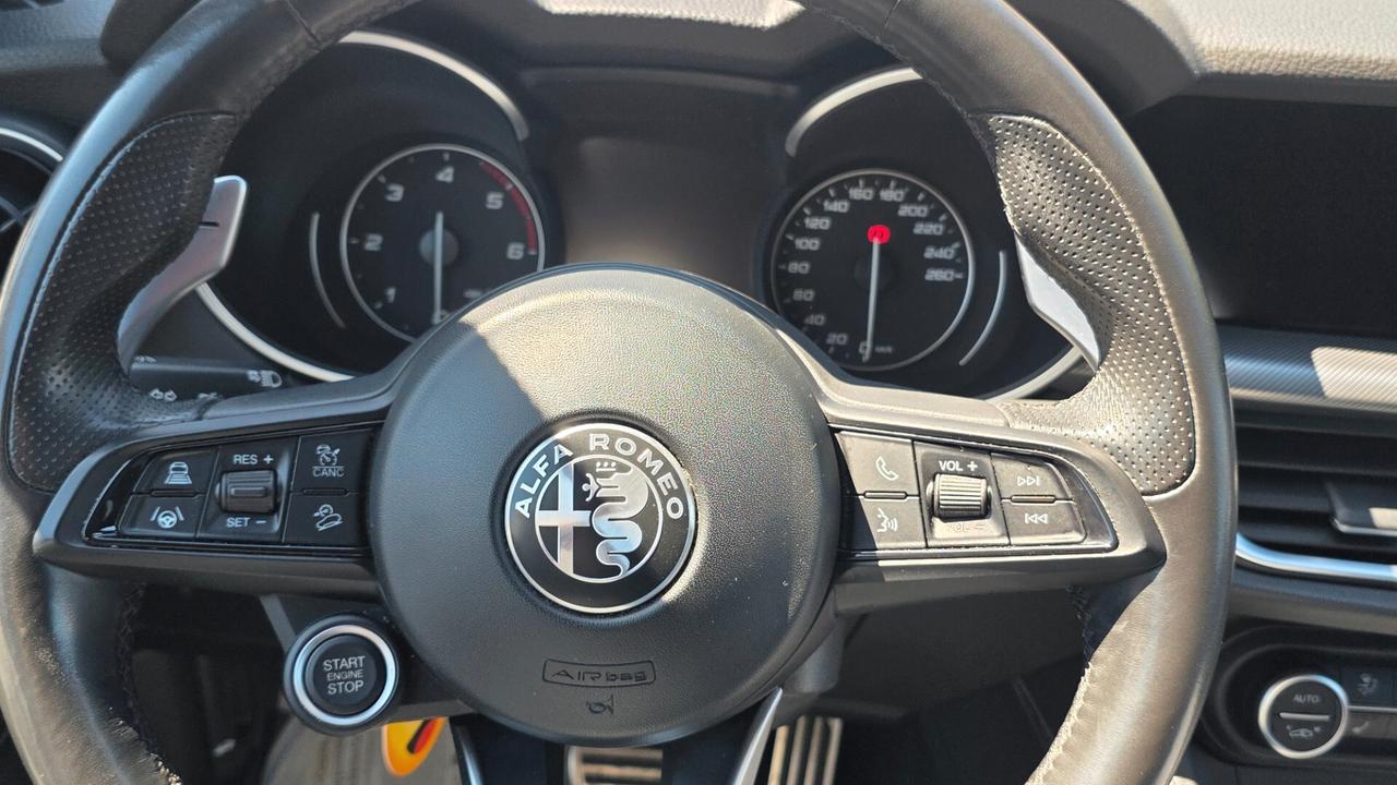 Stelvio Q4 VELOCE - 2.2 Td 210cv AT8
