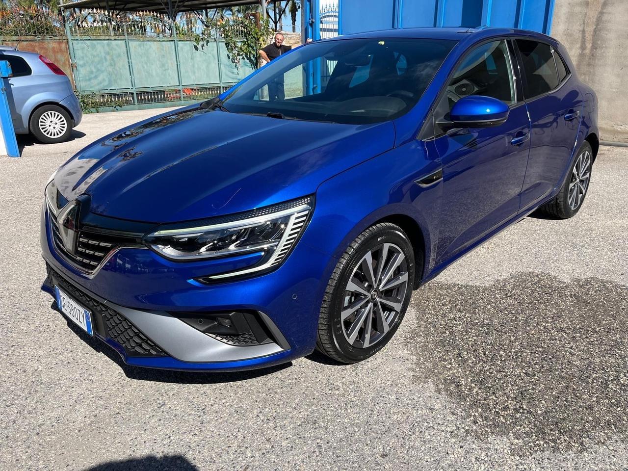 Renault megane-1.6 hybr. plug-in rs-line/aut.-2021