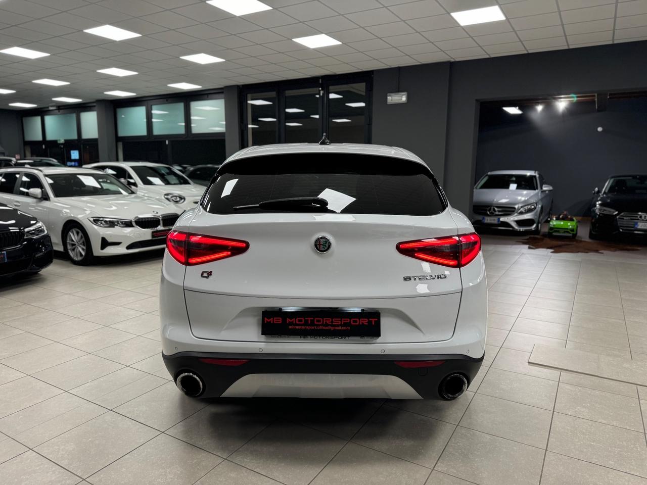 Alfa Romeo Stelvio 2.2 Turbodiesel 210 CV AT8 Q4 Super