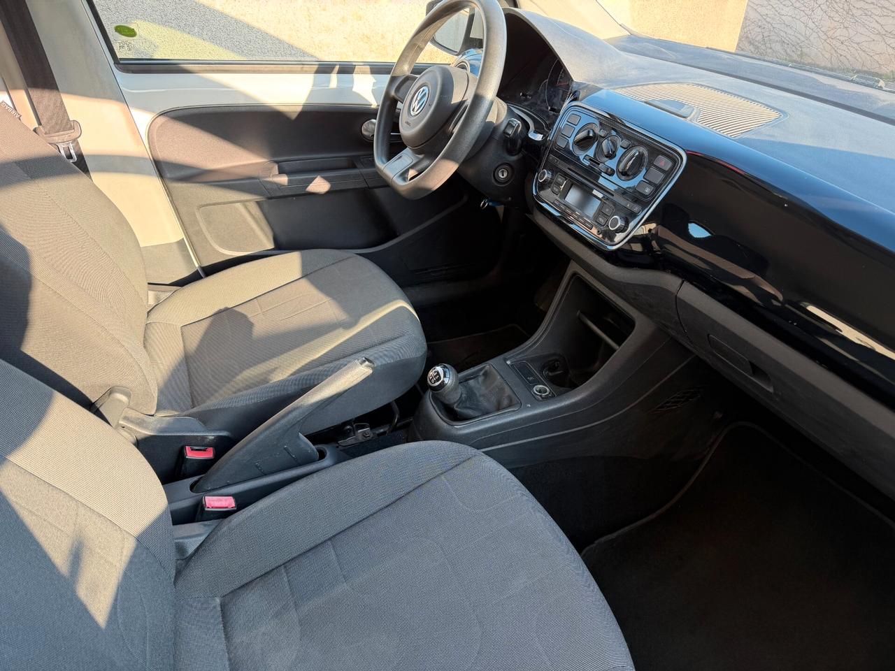 Volkswagen UP! 1.0 75 benzina