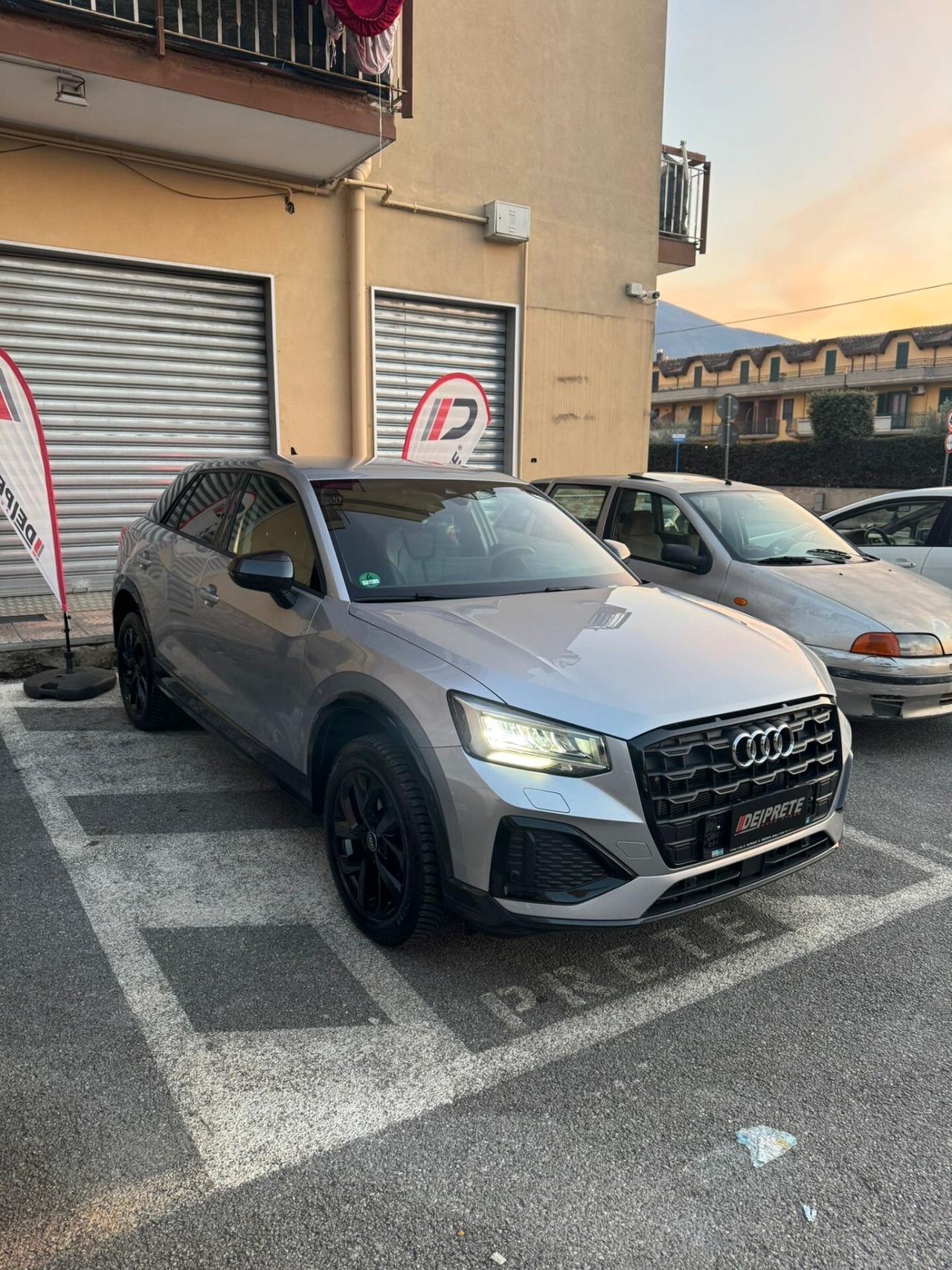 Audi Q2 35 TDI Identity Black Ufficiale Full Optional
