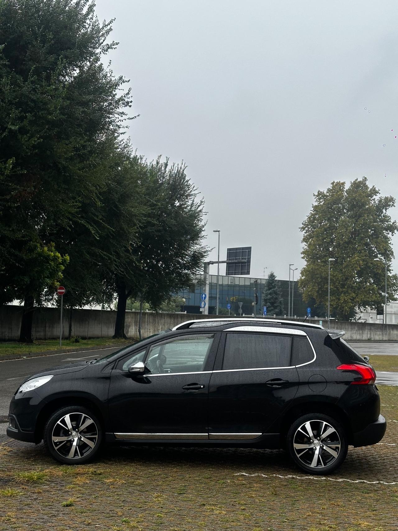 Peugeot 2008 1.6 BlueHDi 100 Allure Black Matt