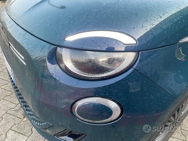 FIAT 500BEV ICON U44707