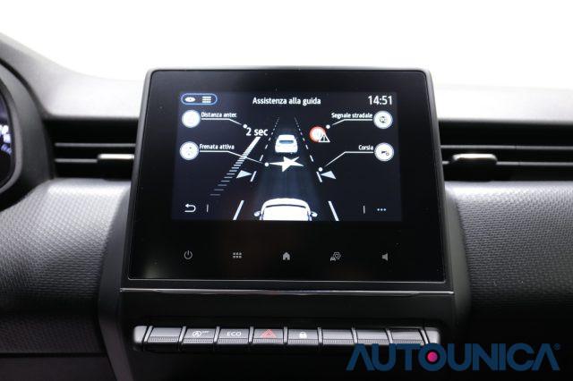 RENAULT Clio TCE 90 CV 5 PORTE EQUILIBRE NEOPATENTATI FARI LED