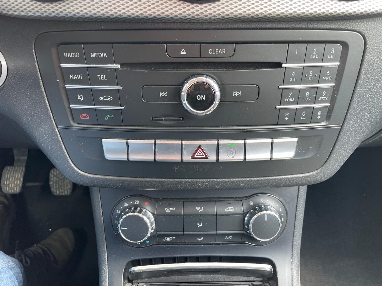 Mercedes-benz B 180 1.5 CDI 110cv Premium-NAVIGATORE-RETROCAMERA