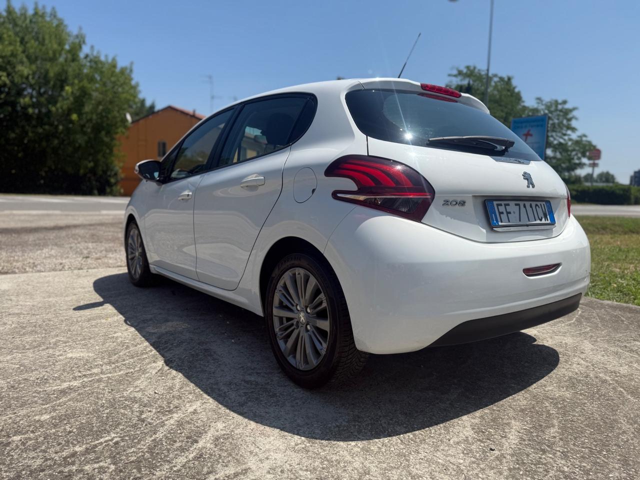 Peugeot 208 BlueHDi 75 S&S 5 porte Active