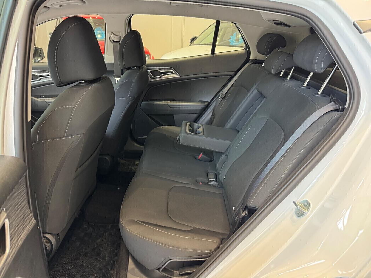 Kia Sportage 1.6 CRDi DCT Business “16.000KM”