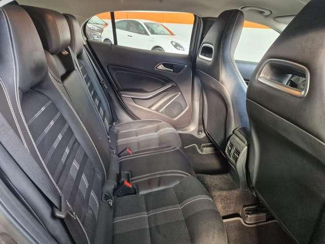 Mercedes-Benz GLA 200 GLA d Premium auto