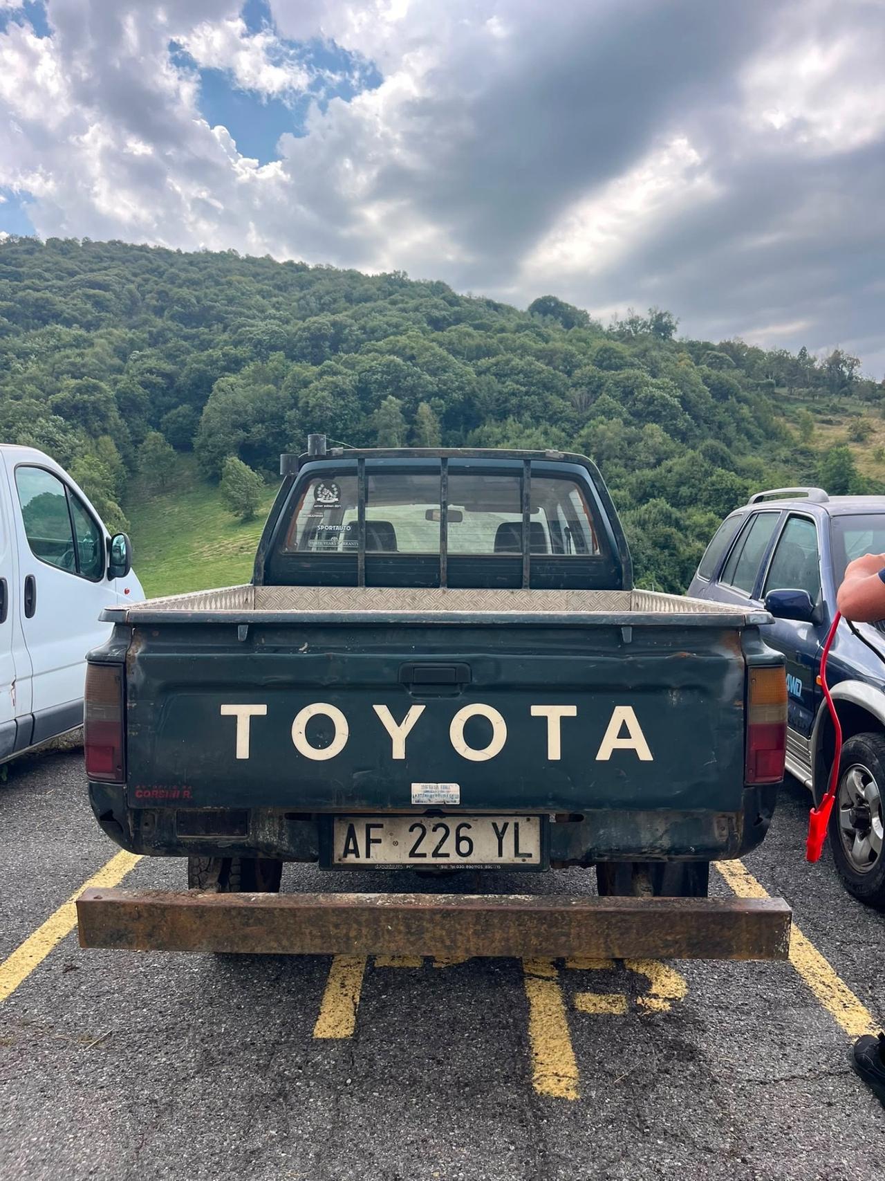 Toyota Hilux 2.4 diesel Pick-up