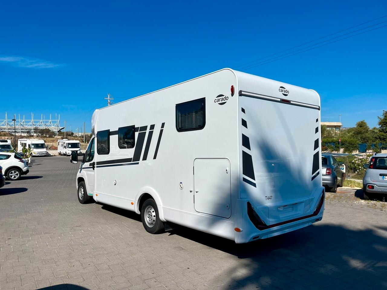 Approfitta su Carado T-447-Km 0