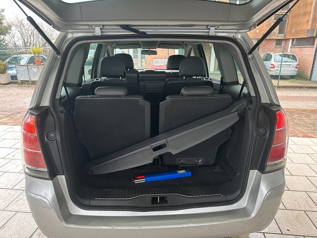 Opel Zafira 1.6 GPL 7 POSTI (12 RATE)