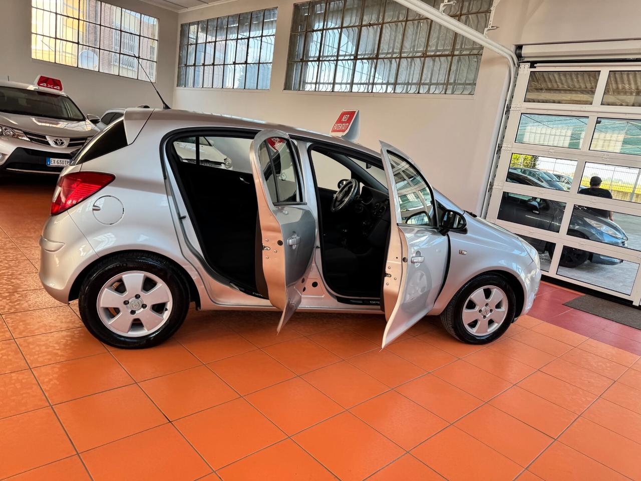 Opel Corsa 1.2 5 porte Enjoy