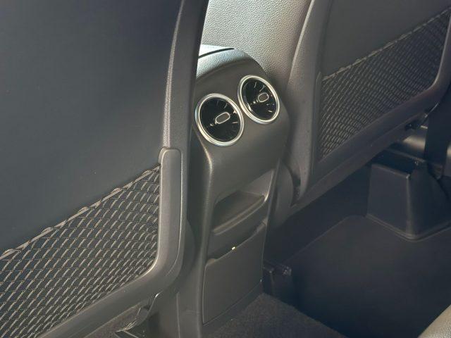 MERCEDES-BENZ GLA 200 d Automatic 4Matic AMG Line Premium