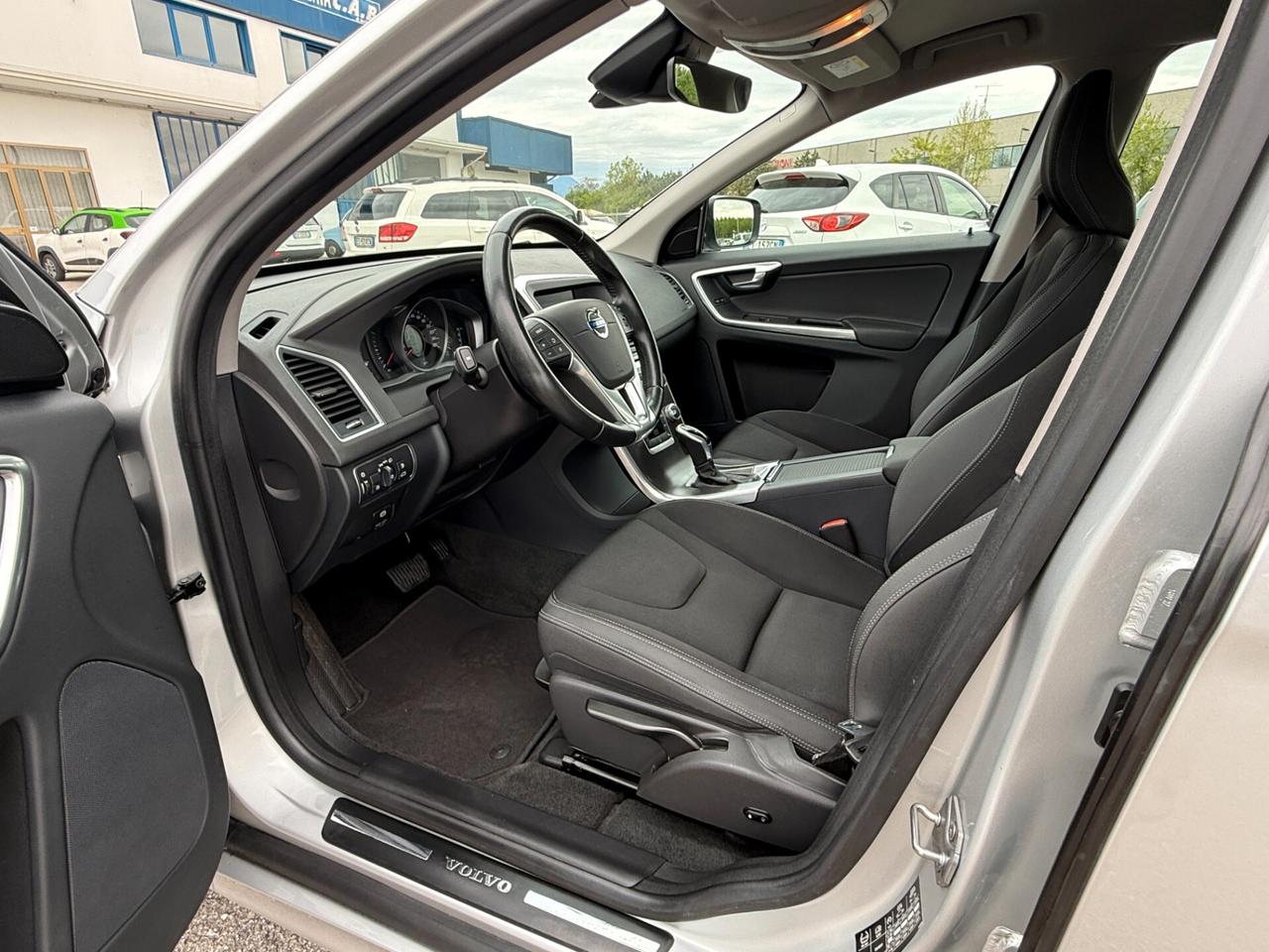 Volvo XC 60 XC60 D4 Geartronic Kinetic