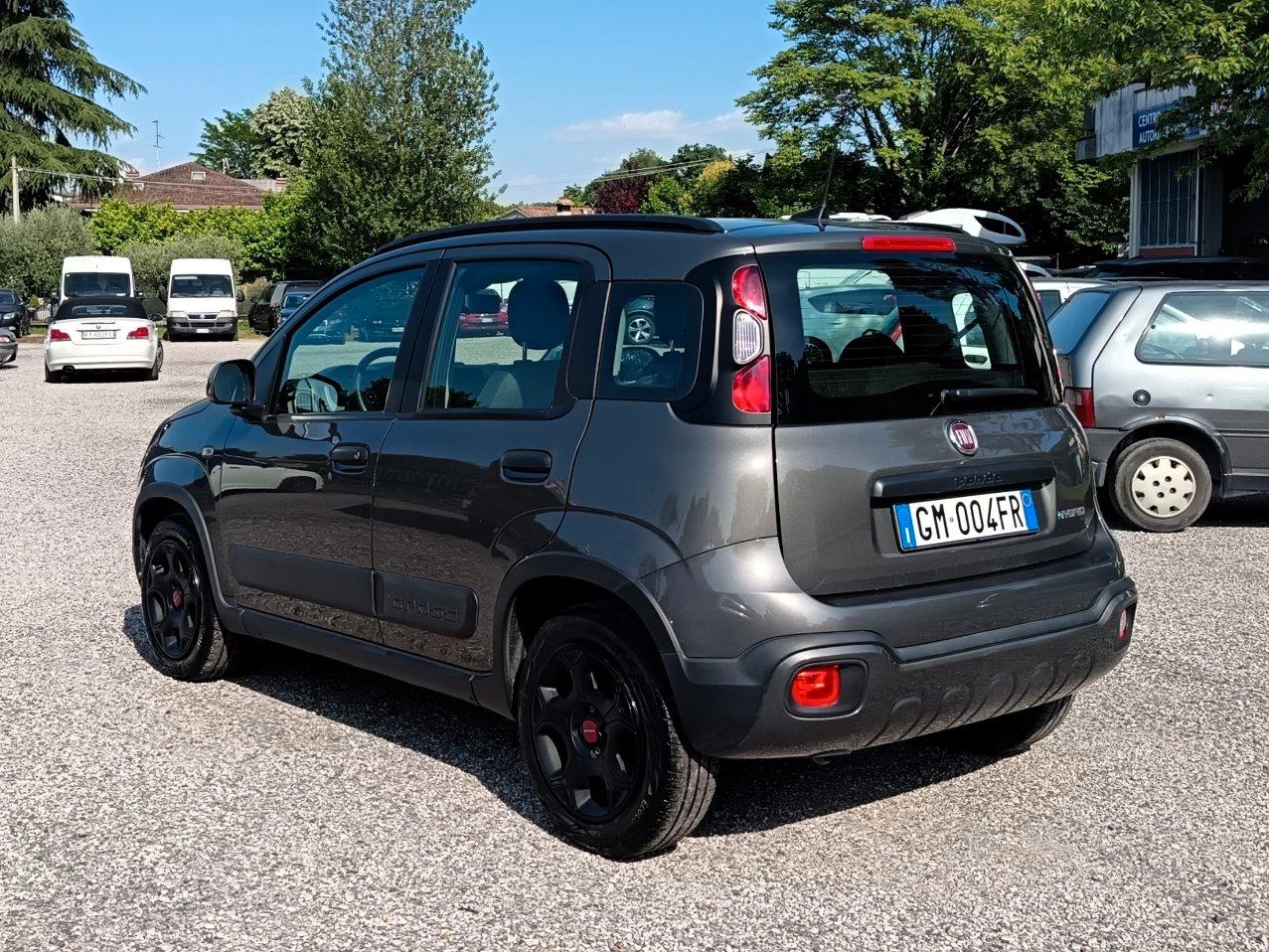 FIAT PANDA CROSS 1.0 HYBRID