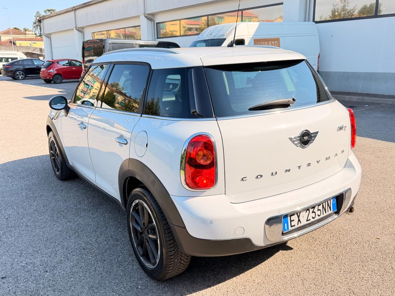 MINI COUNTYMAN 1.6D euro6 NEOPATENTATI GARANZIA