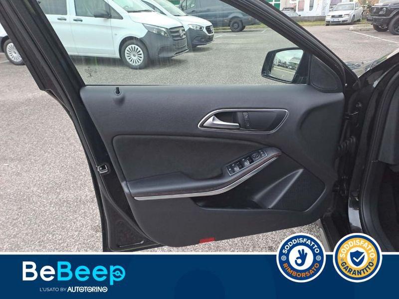 Mercedes-Benz GLA 200 D (CDI) PREMIUM 4MATIC AUTO